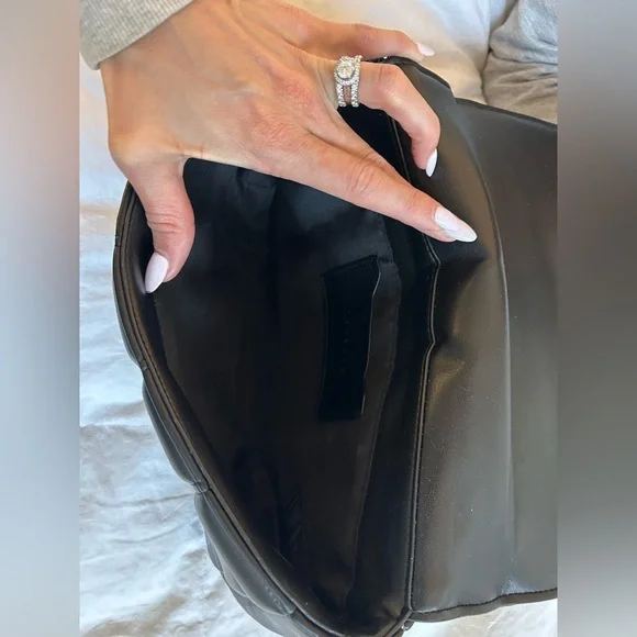 TOPSHOP BLACK QUILTED DUAL SHOULDER CROSSBODY BAG - Picture 7 of 7